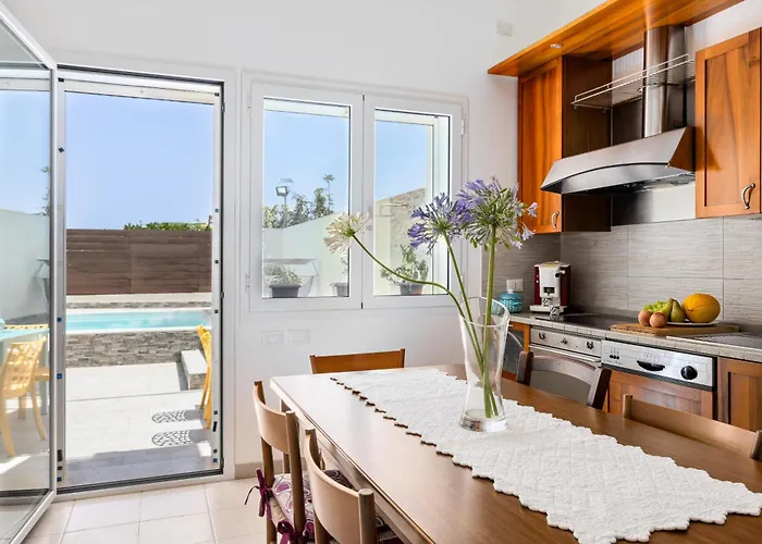 Tropical Loft In Relax Apartment Salemi